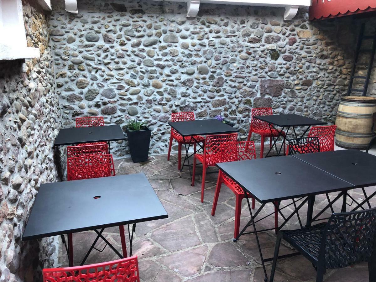 Maison Simonenia Saint-Jean-Pied-de-Port Kültér fotó