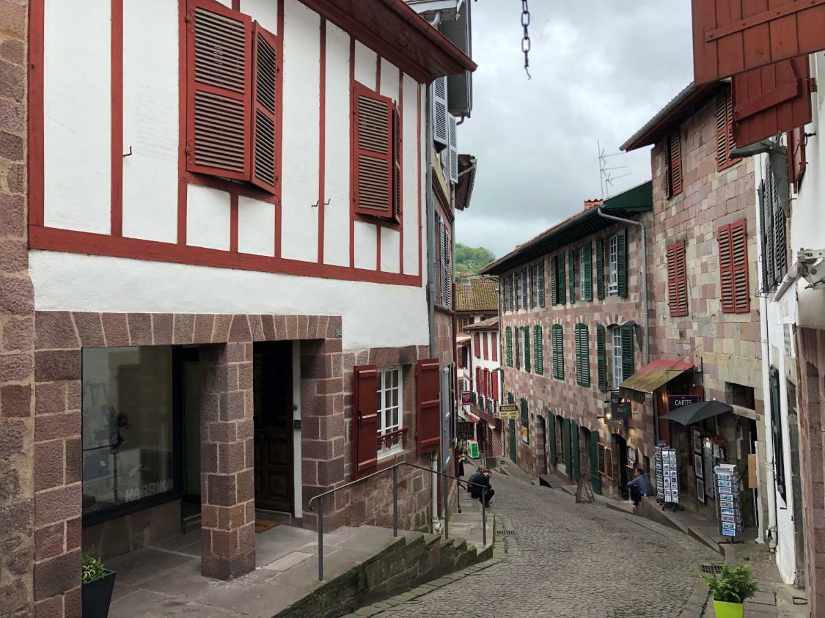 Maison Simonenia Saint-Jean-Pied-de-Port Kültér fotó